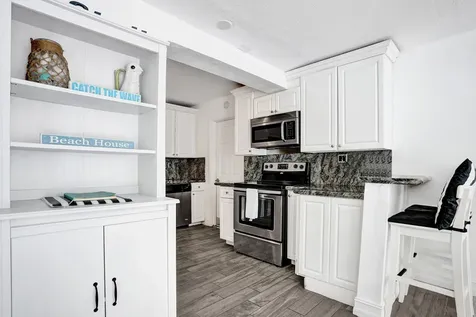 107 N Swinton Circle Delray Beach FL 33444