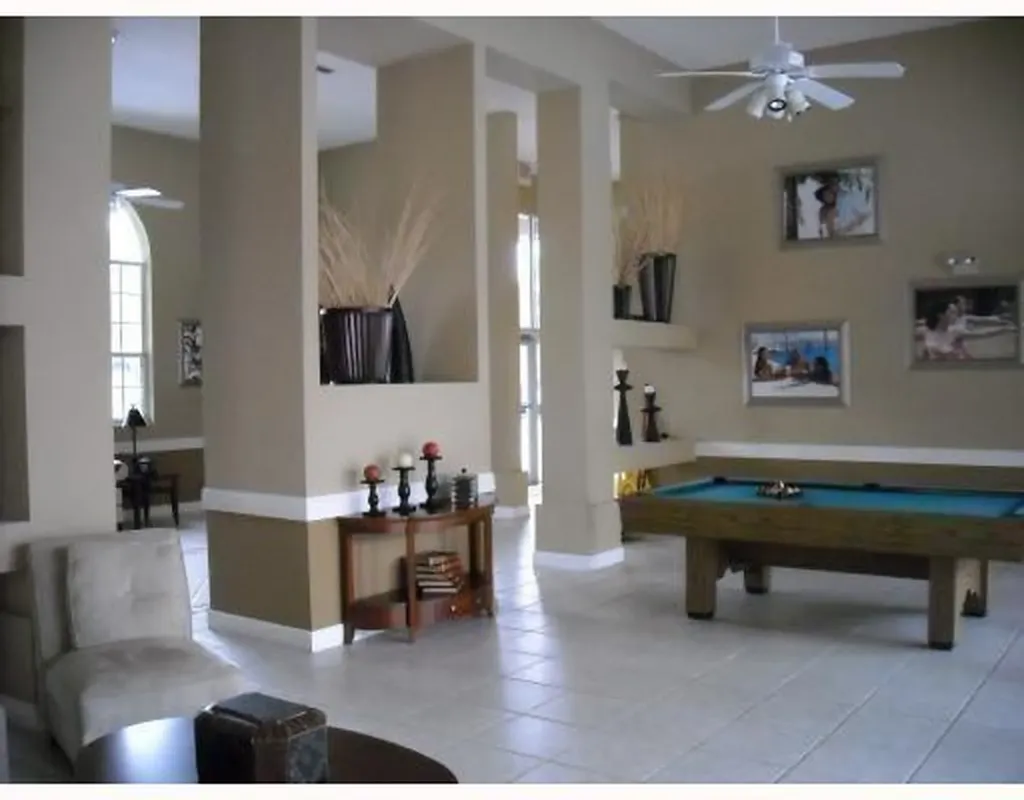 3241 Sabal Palm Manor Davie FL 33024