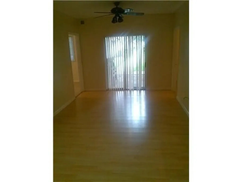 3241 Sabal Palm Manor Davie FL 33024