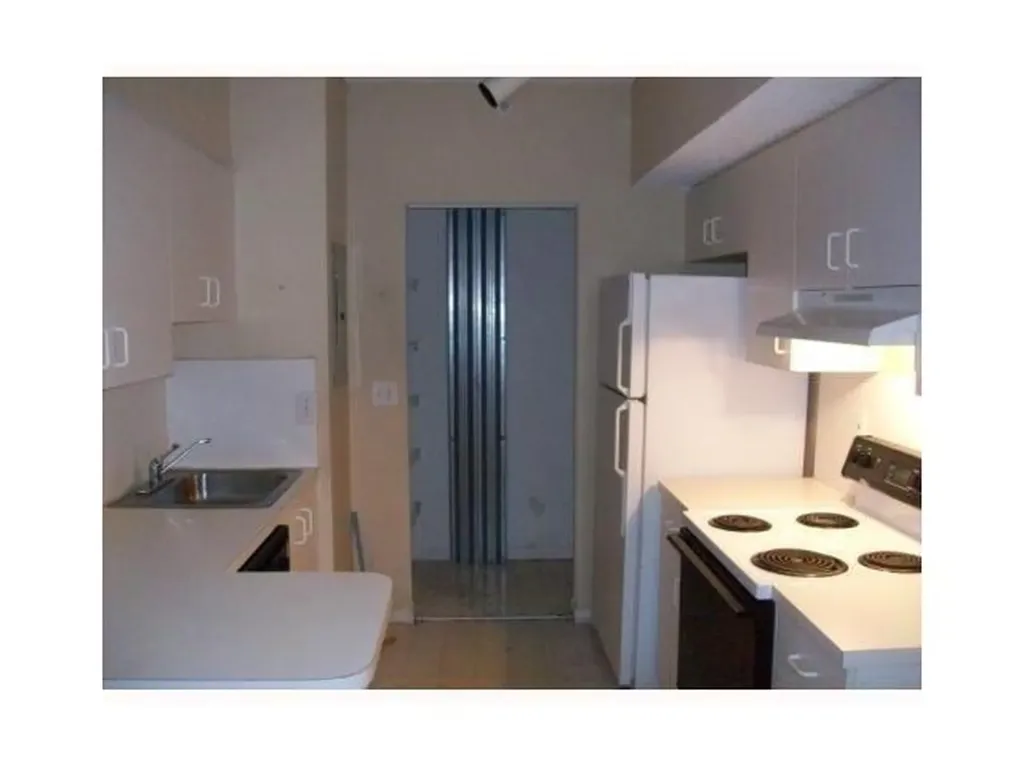 3241 Sabal Palm Manor Davie FL 33024