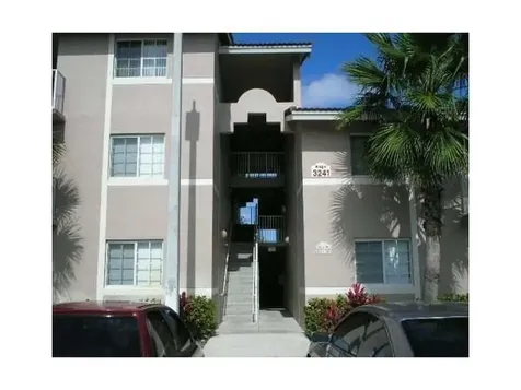 3241 Sabal Palm Manor Davie FL 33024