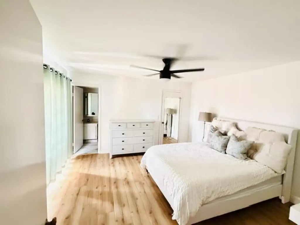 825 Center Street Jupiter FL 33458