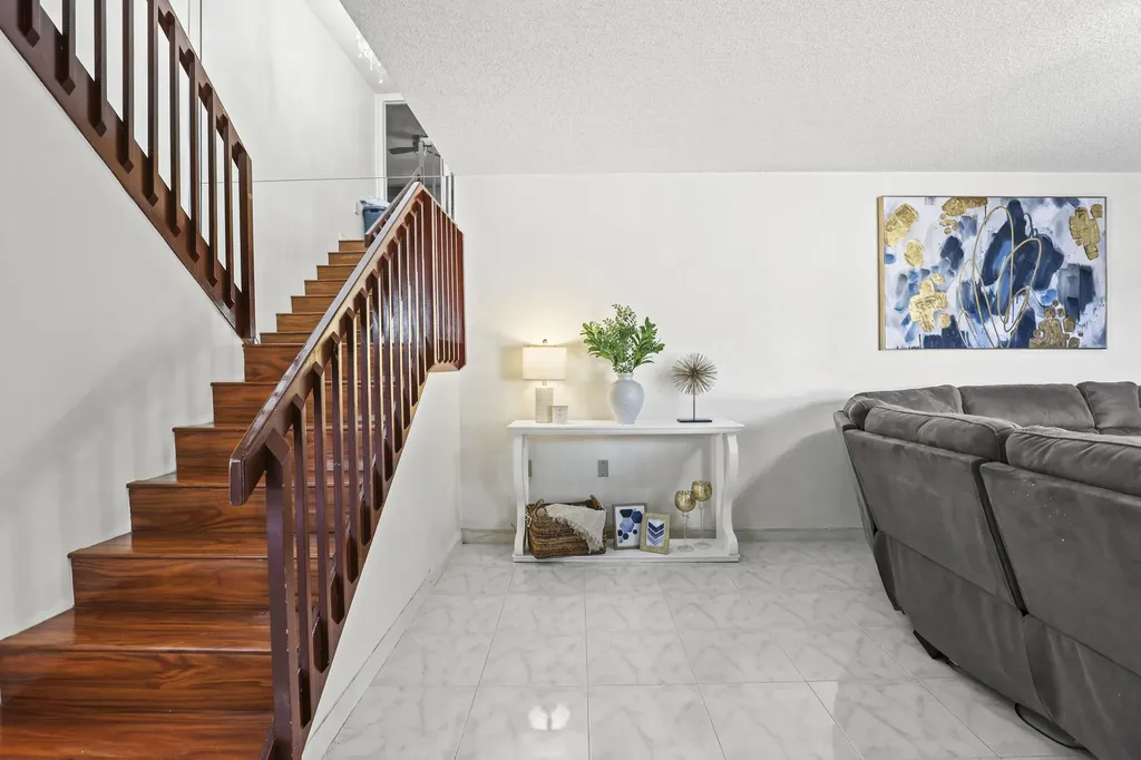7813 78th Way West Palm Beach FL 33407
