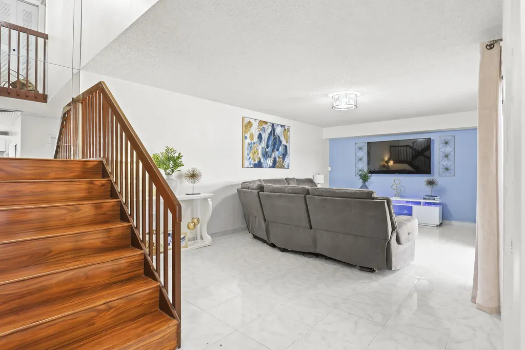 7813 78th Way West Palm Beach FL 33407