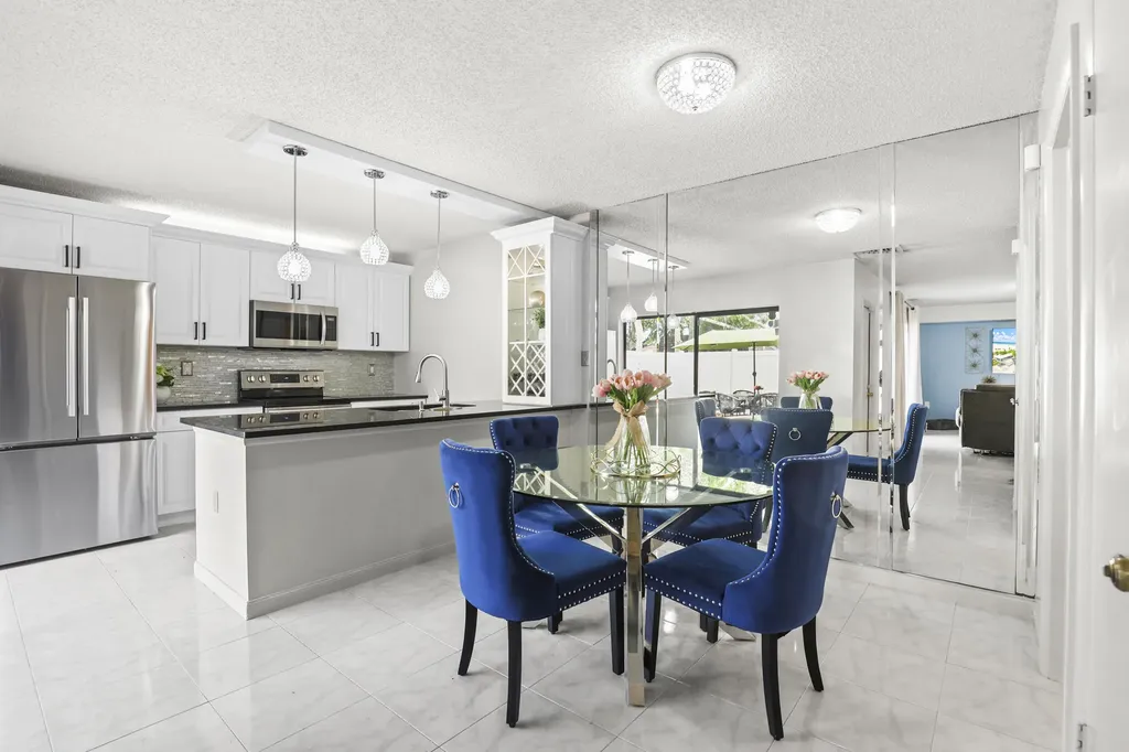 7813 78th Way West Palm Beach FL 33407