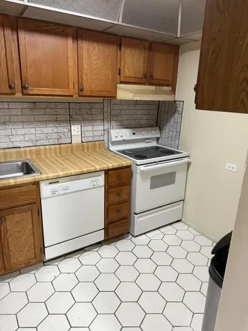 3730 Inverrary Drive Lauderhill FL 33319