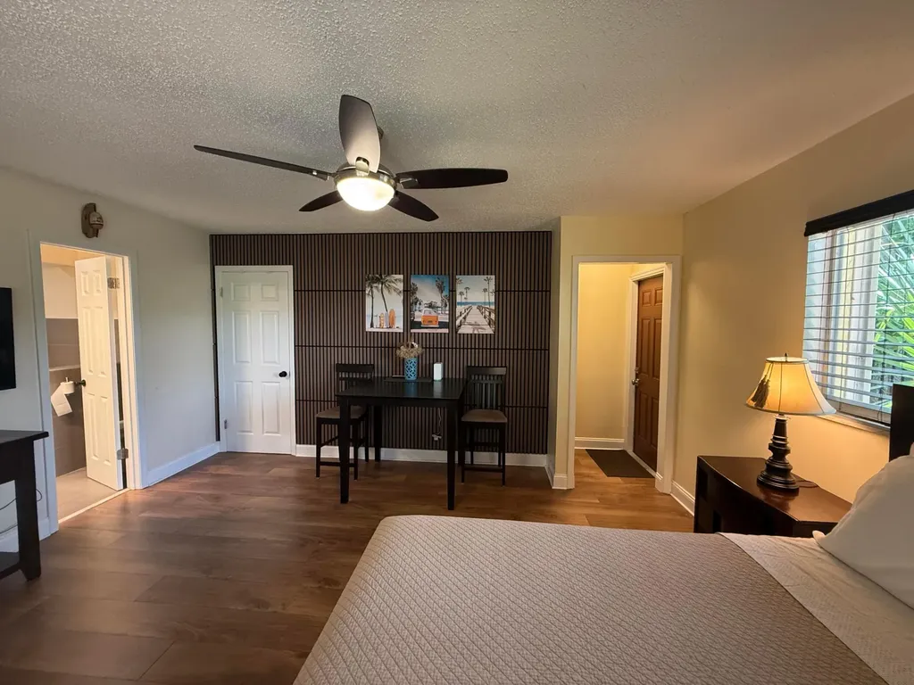 803 NE 2nd Avenue Delray Beach FL 33444