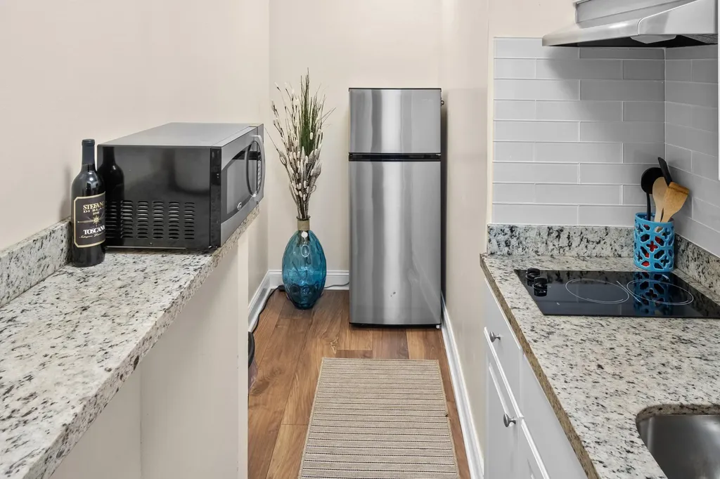 803 NE 2nd Avenue Delray Beach FL 33444