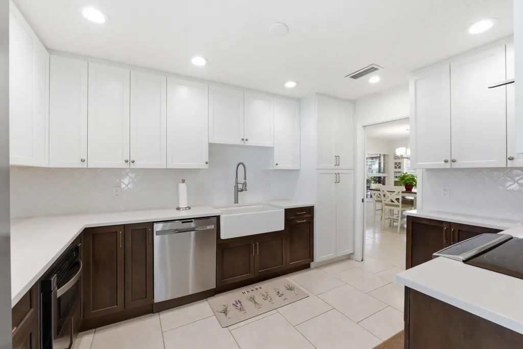 7215 NW 43rd Street Coral Springs FL 33065