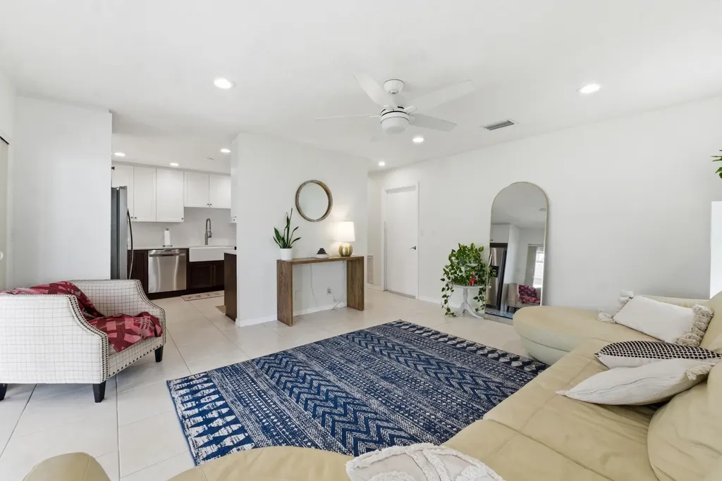 7215 NW 43rd Street Coral Springs FL 33065