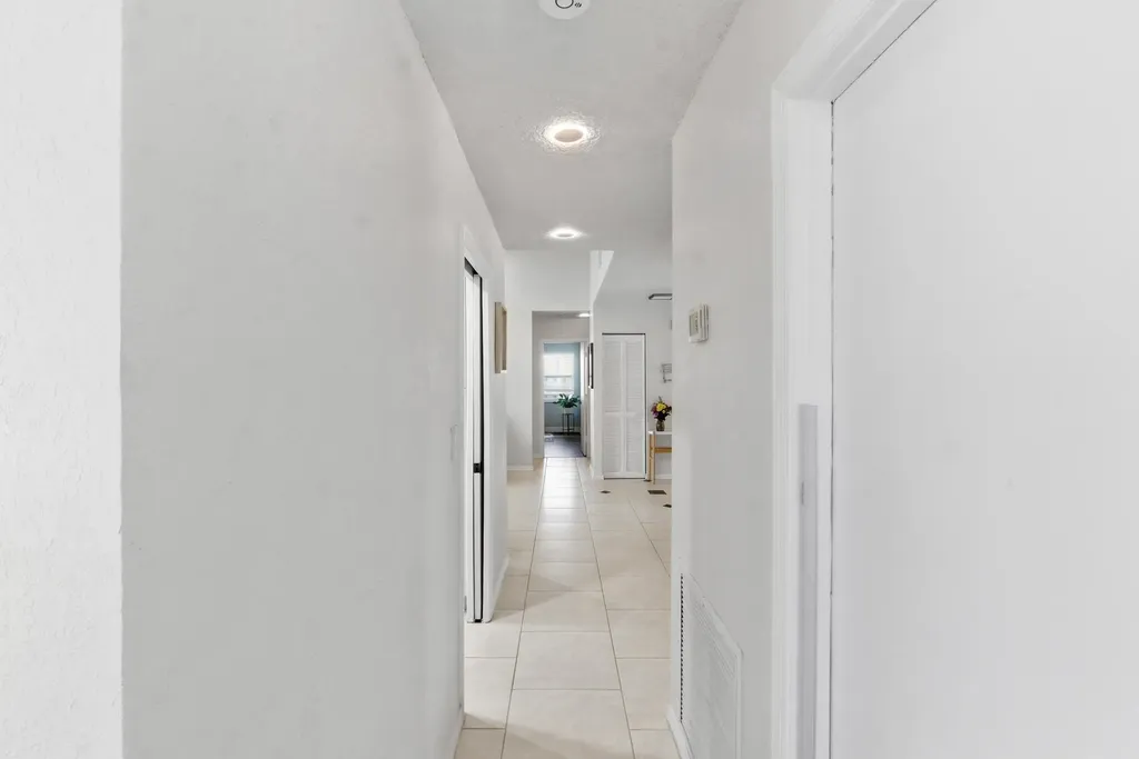 7215 NW 43rd Street Coral Springs FL 33065