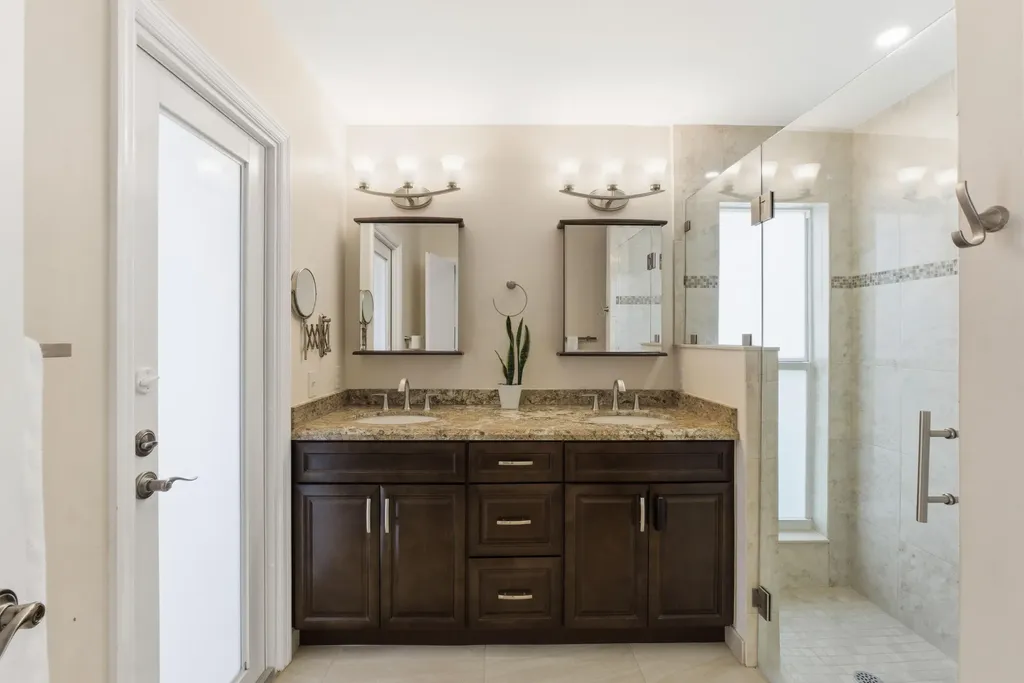 7215 NW 43rd Street Coral Springs FL 33065