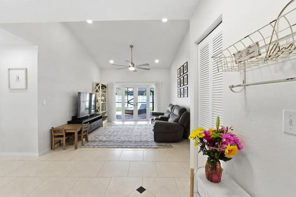 7215 NW 43rd Street Coral Springs FL 33065