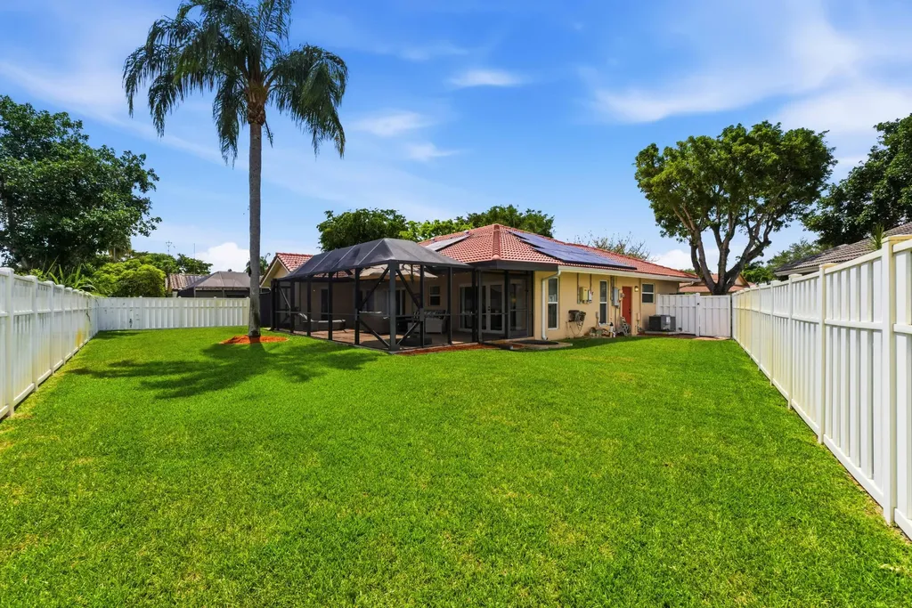 7215 NW 43rd Street Coral Springs FL 33065