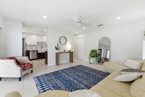 7215 NW 43rd Street Coral Springs FL 33065