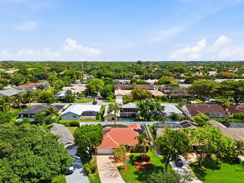 7215 NW 43rd Street Coral Springs FL 33065
