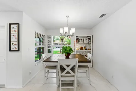 7215 NW 43rd Street Coral Springs FL 33065