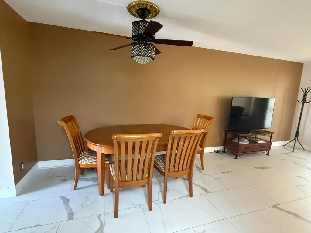 314 Dorset H Boca Raton FL 33434