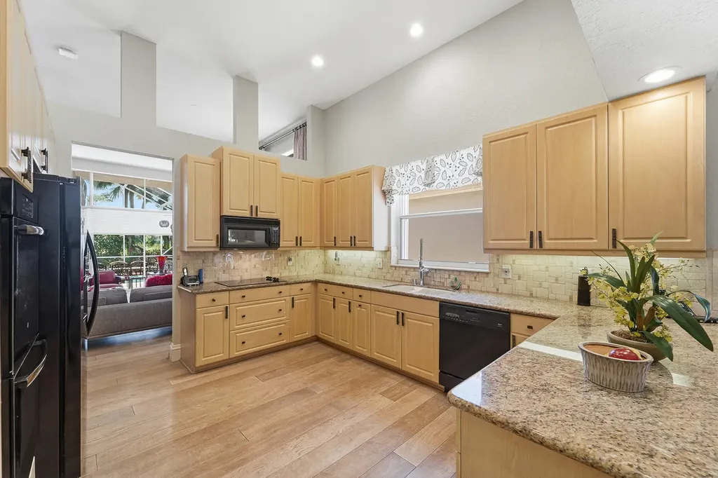16197 Villa Vizcaya Place Delray Beach FL 33446