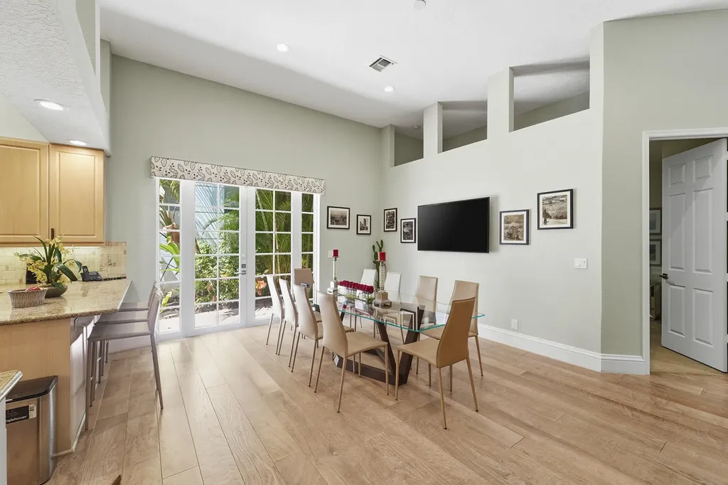 16197 Villa Vizcaya Place Delray Beach FL 33446