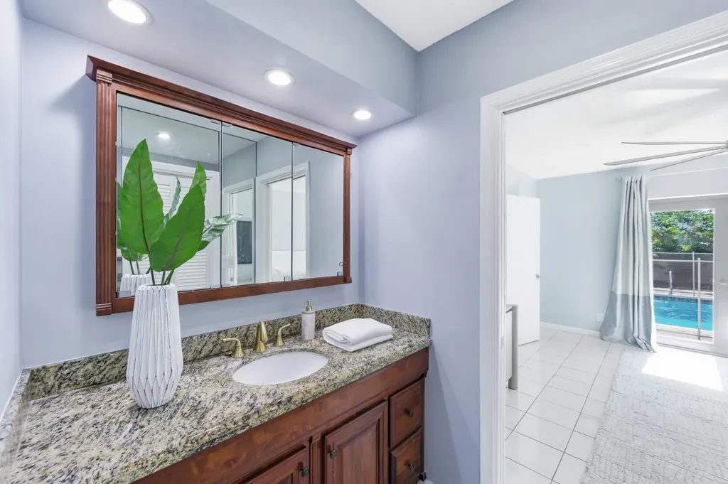 6600 NE 21st Terrace Fort Lauderdale FL 33308