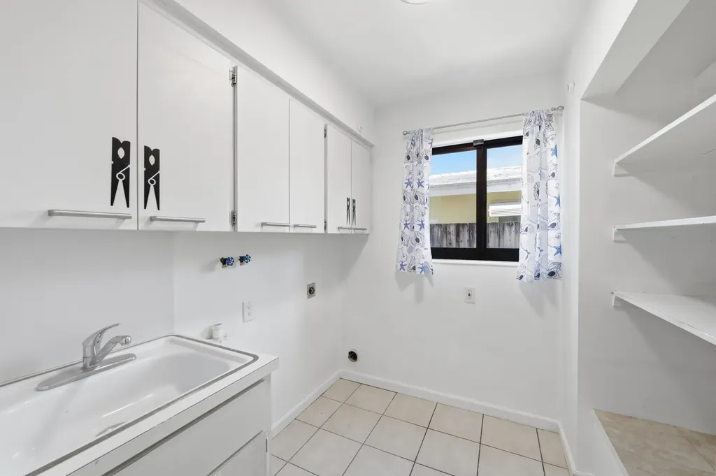 6600 NE 21st Terrace Fort Lauderdale FL 33308