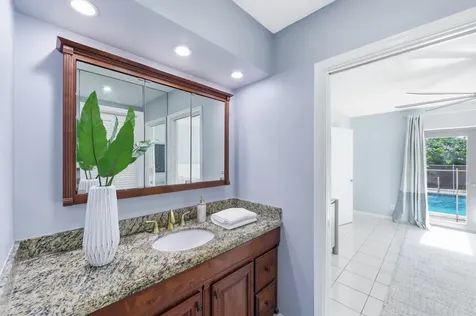 6600 NE 21st Terrace Fort Lauderdale FL 33308