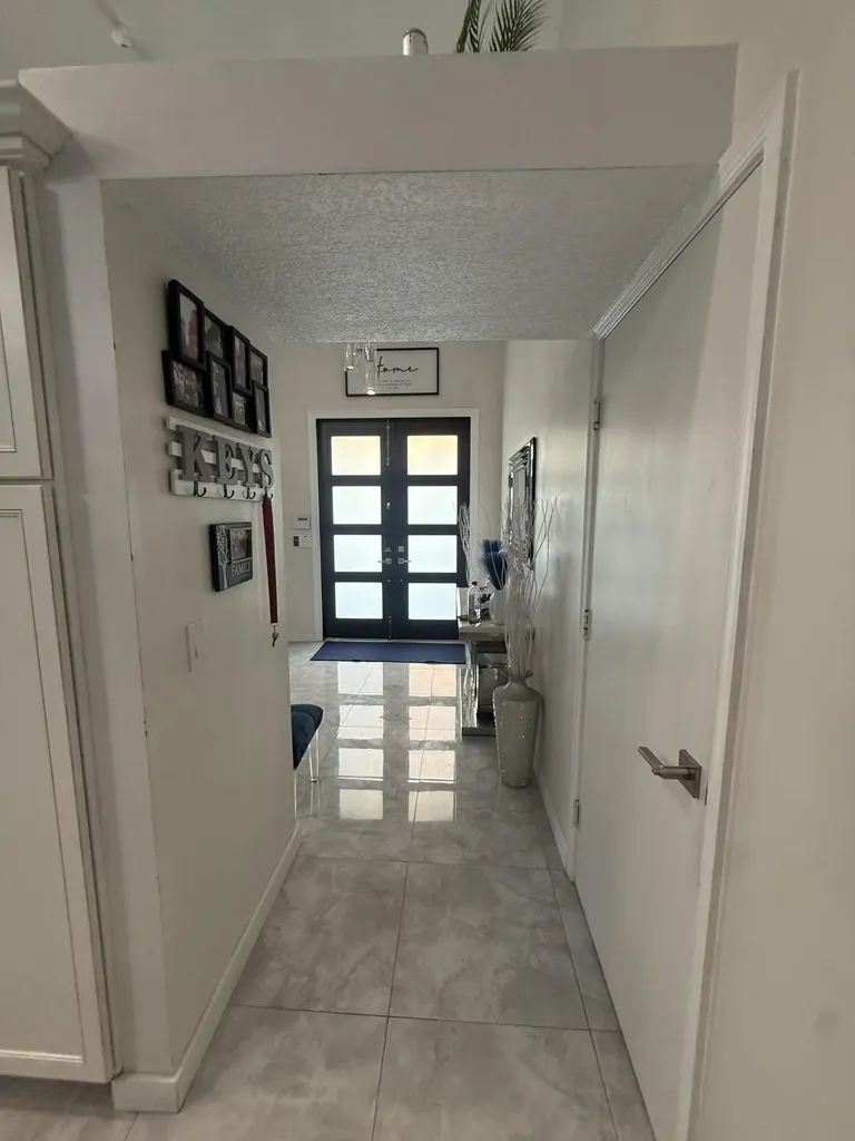 7670 Live Oak Drive Coral Springs FL 33065