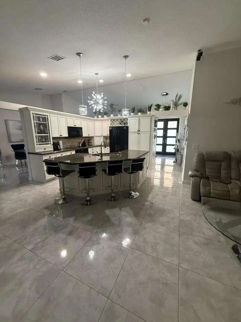 7670 Live Oak Drive Coral Springs FL 33065