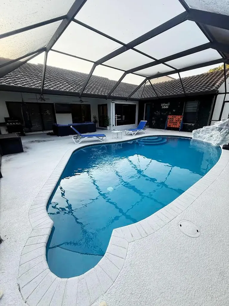 7670 Live Oak Drive Coral Springs FL 33065