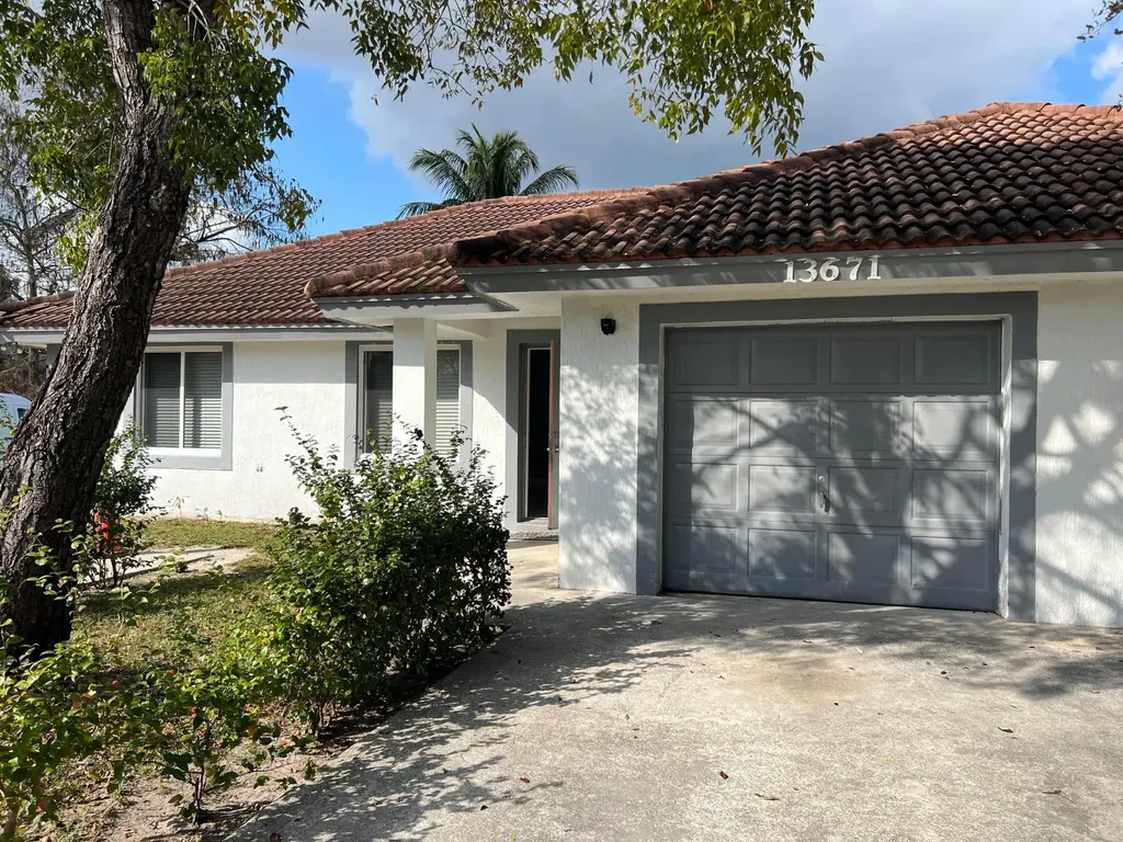 13671 Yarmouth Court Wellington FL 33414