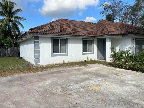 13671 Yarmouth Court Wellington FL 33414