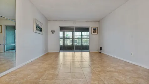 5890 NW 64th Avenue Tamarac FL 33319