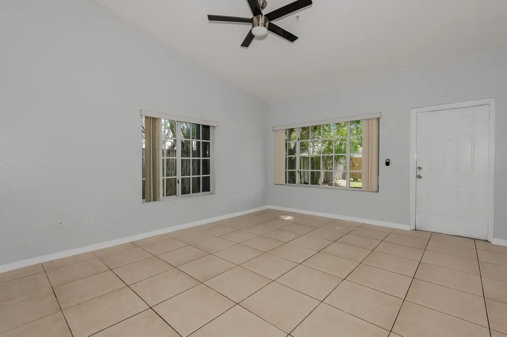 3838 SW 48th Avenue Hollywood FL 33023