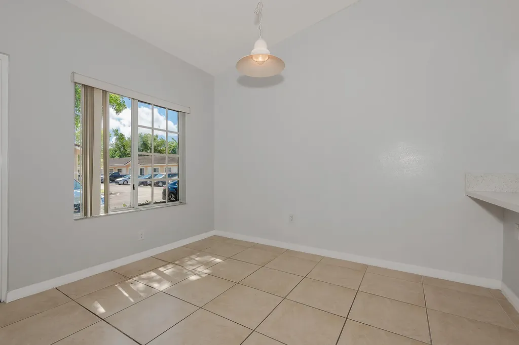3838 SW 48th Avenue Hollywood FL 33023