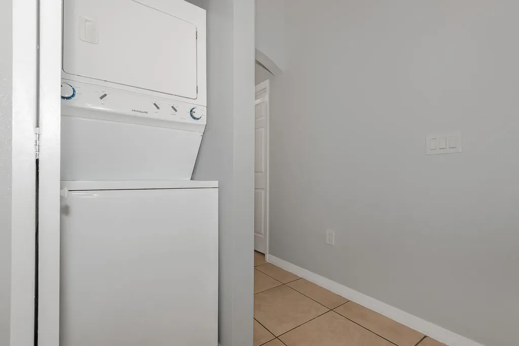 3838 SW 48th Avenue Hollywood FL 33023