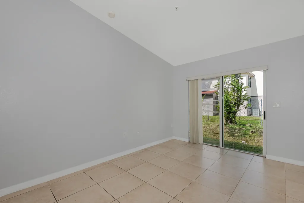 3838 SW 48th Avenue Hollywood FL 33023