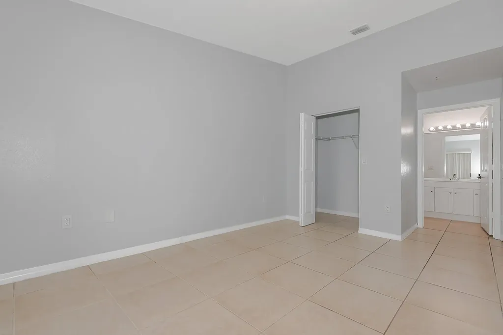 3838 SW 48th Avenue Hollywood FL 33023