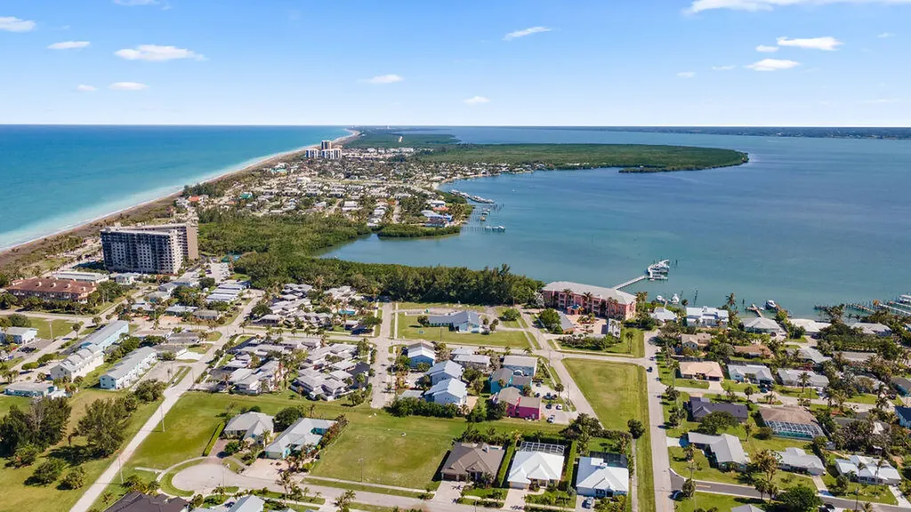646 Eldorado Street Fort Pierce FL 34949