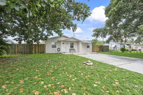 3344 Plaza Place Lake Worth FL 33462