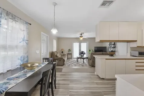 3344 Plaza Place Lake Worth FL 33462