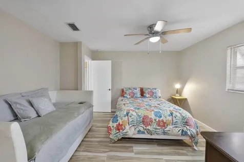 3344 Plaza Place Lake Worth FL 33462