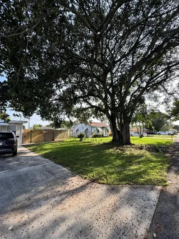 3344 Plaza Place Lake Worth FL 33462