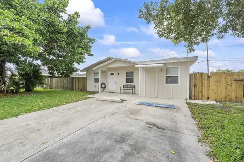 3344 Plaza Place Lake Worth FL 33462