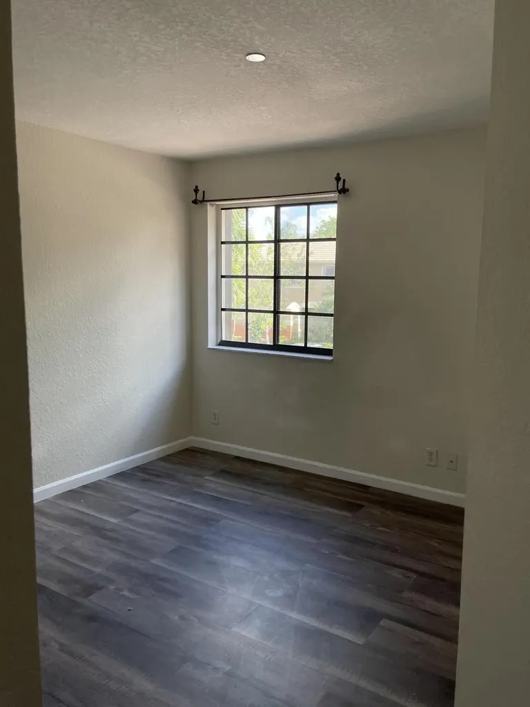 3909 Tree Top Drive Weston FL 33332