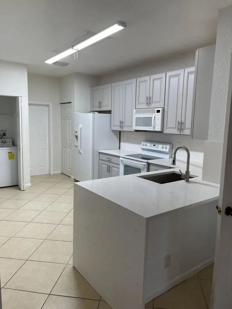 3909 Tree Top Drive Weston FL 33332