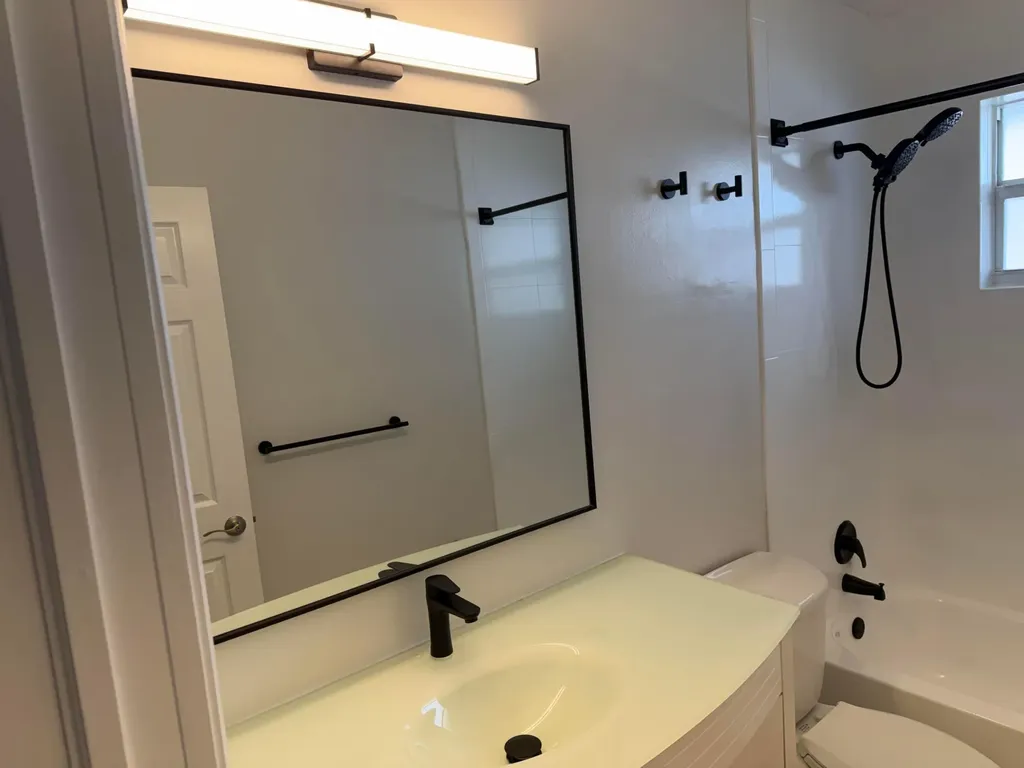2051 NE 56th Street Fort Lauderdale FL 33308