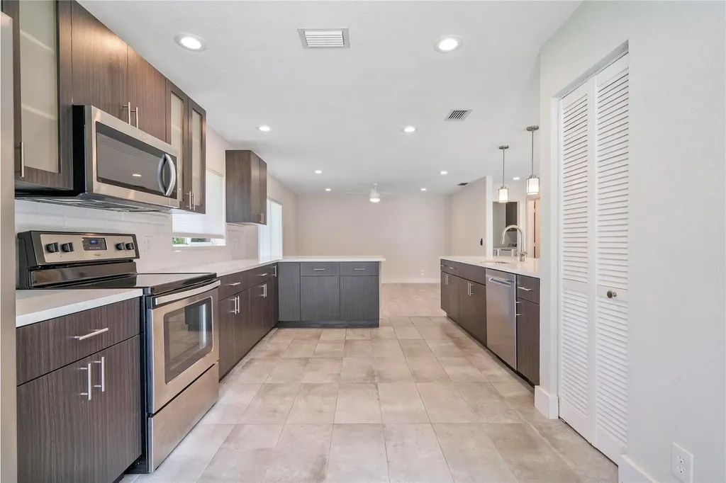 7701 NW 61st Terrace Parkland FL 33067