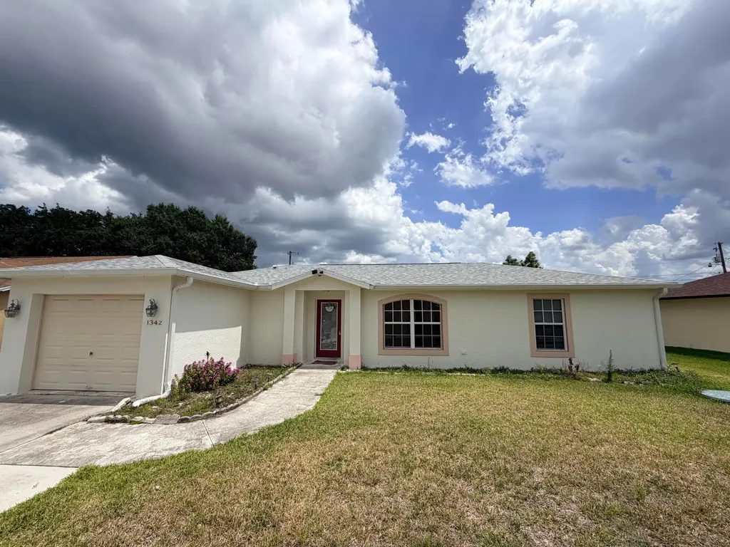 1342 SW Wampler Avenue Port St Lucie FL 34953