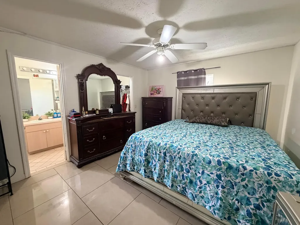 1342 SW Wampler Avenue Port St Lucie FL 34953